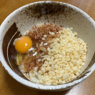 混ぜるだけ！釜玉うどん